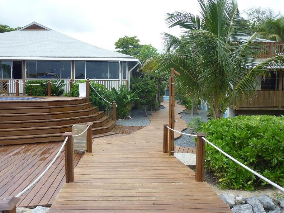 Wikkid Resort Dixon Cove 외부 사진