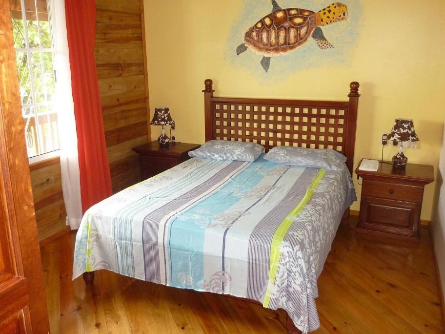 Wikkid Resort Dixon Cove 외부 사진