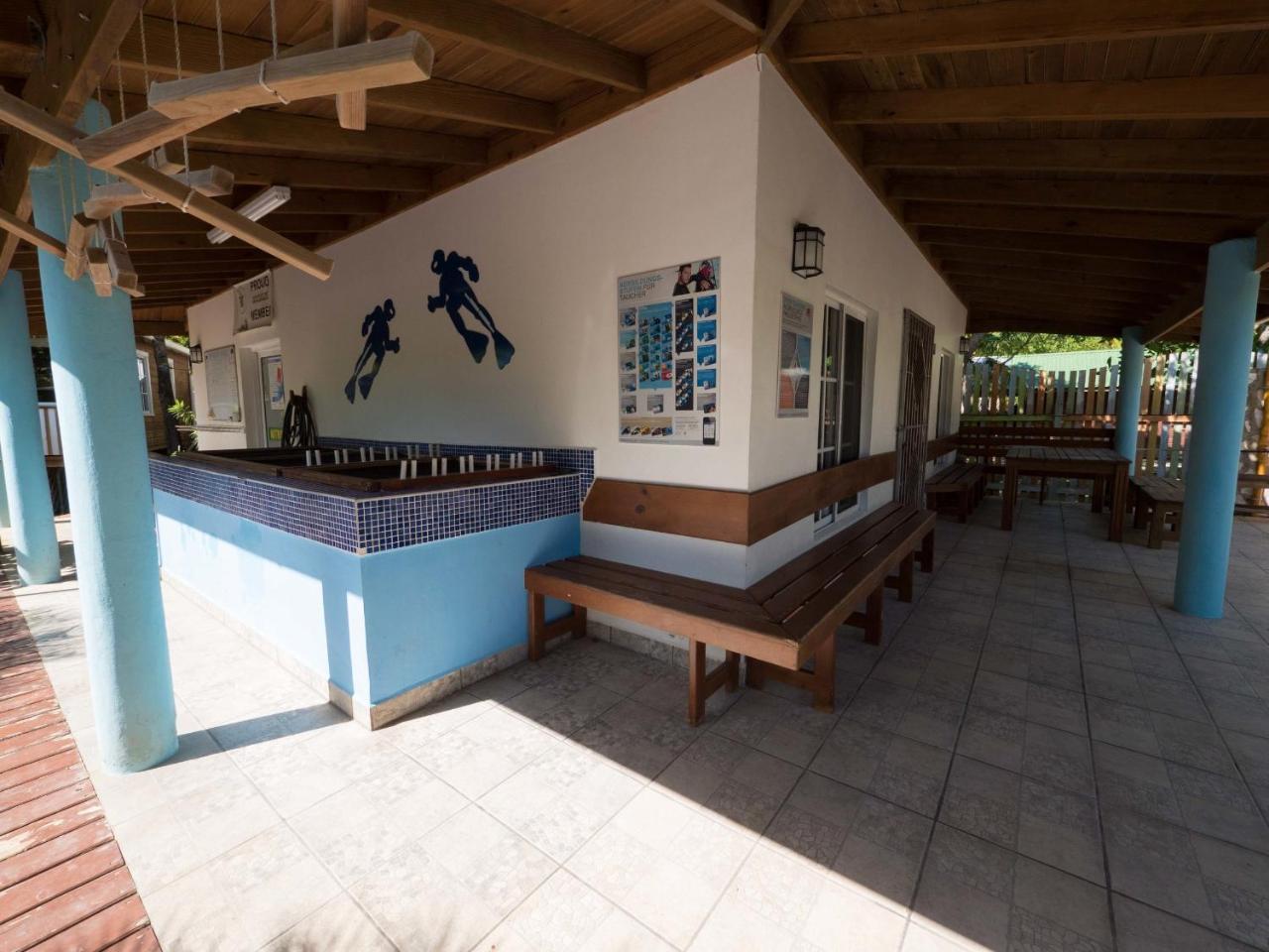Wikkid Resort Dixon Cove 외부 사진