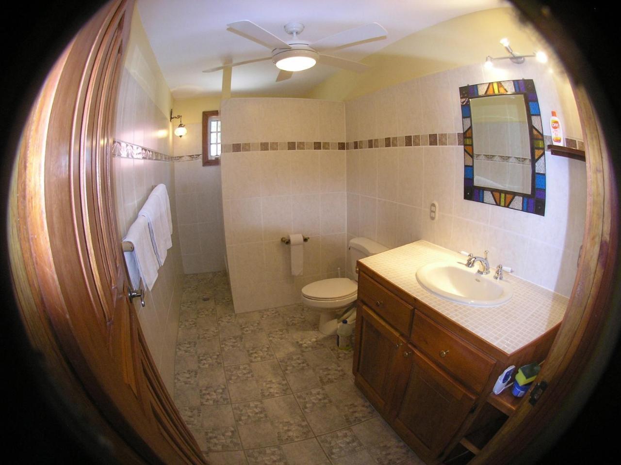 Wikkid Resort Dixon Cove 외부 사진