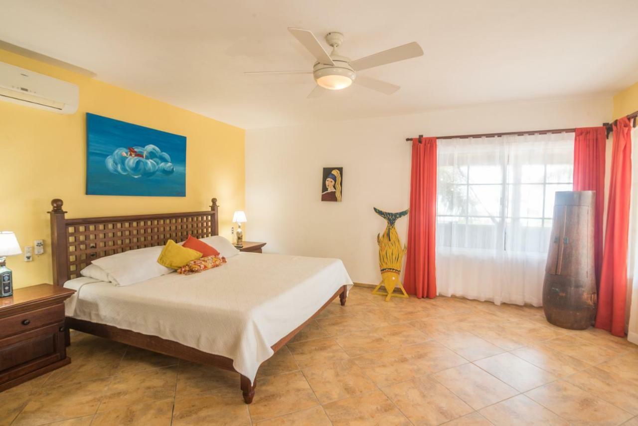 Wikkid Resort Dixon Cove 외부 사진