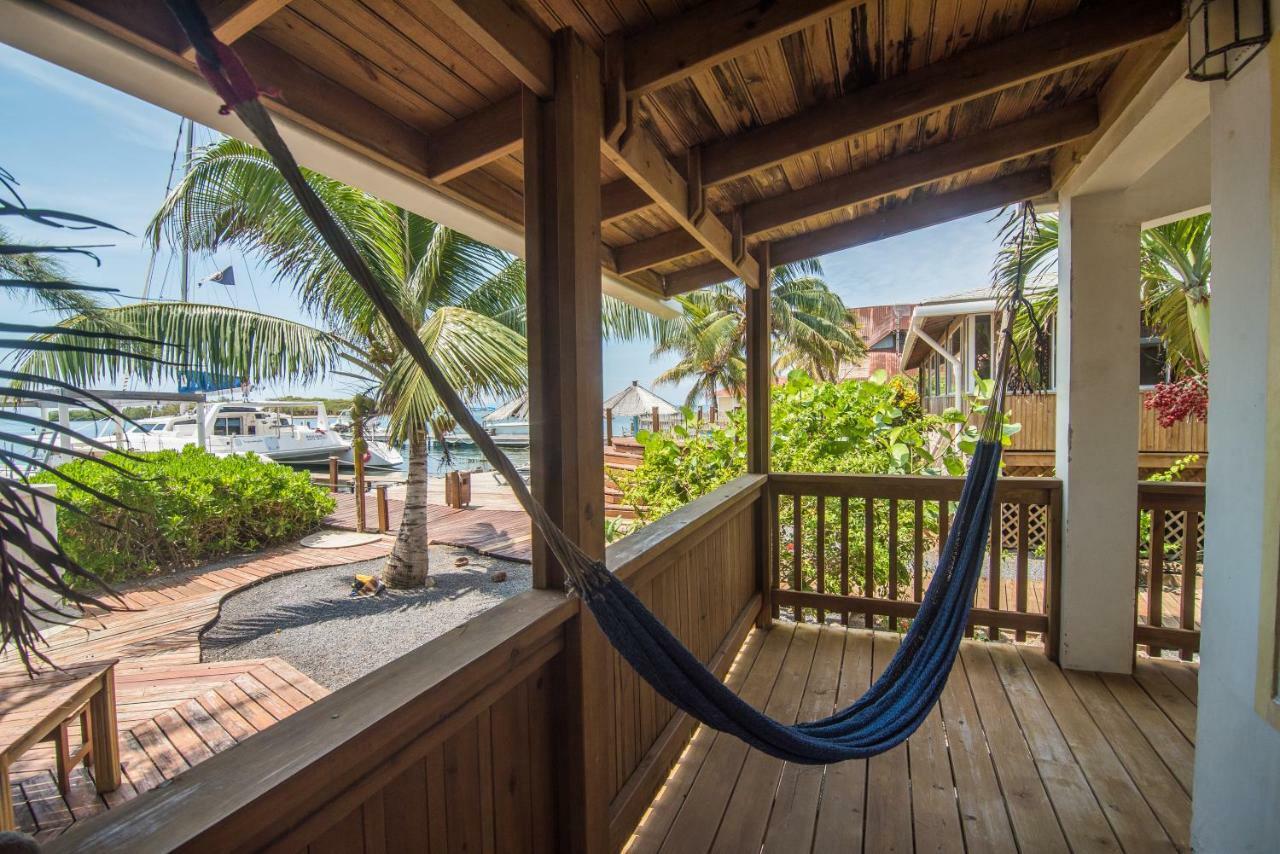 Wikkid Resort Dixon Cove 외부 사진